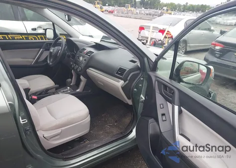 2015 Subaru Forester 2.5I Premium z USA, uszkodzony, nr VIN JF2SJADC3FH595082